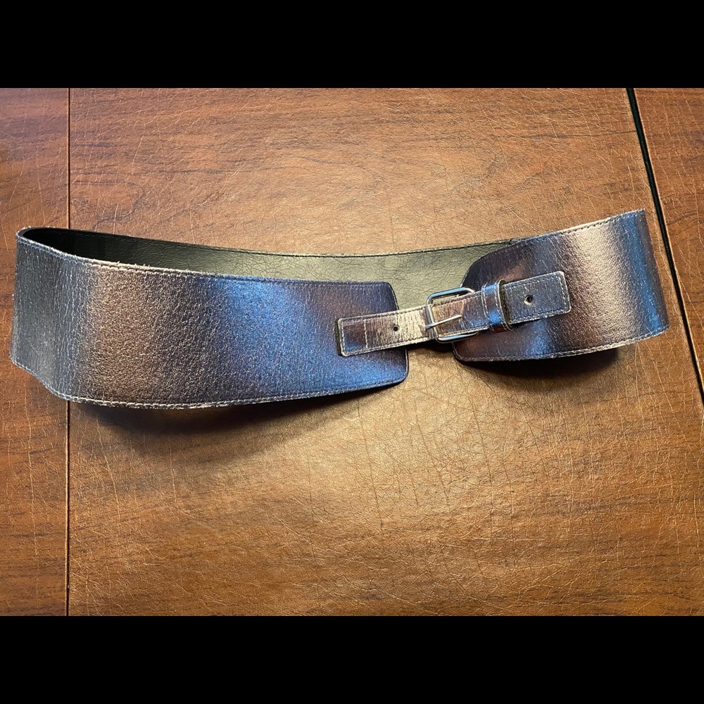 Absolutely Fresh by Prestige Silver Metallic Belt